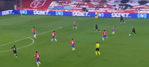 罗马诺：切尔西认为埃斯特旺是完美签约，愿笑着支付浮动条款